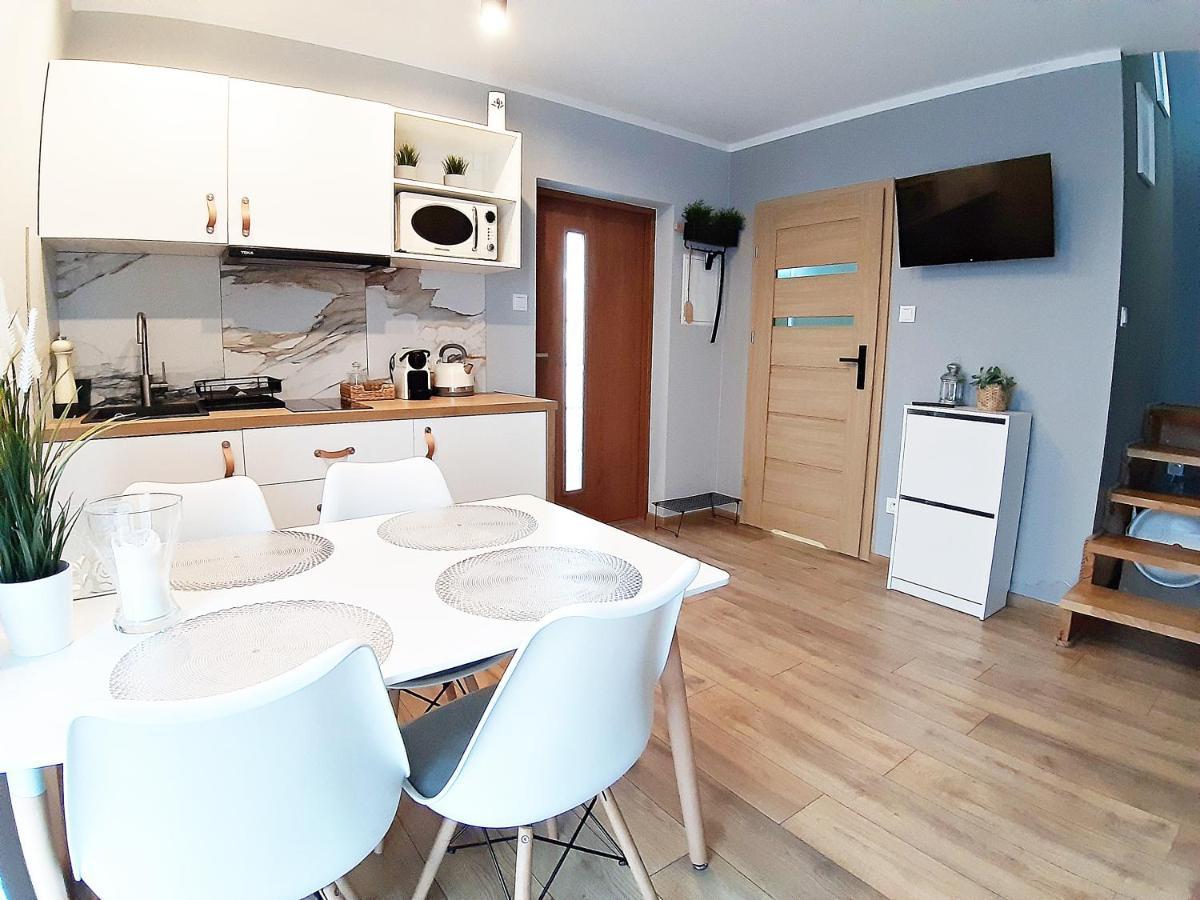 Blekit Apartamenty Przy Jastrzebiej Mieroszyno Exteriör bild